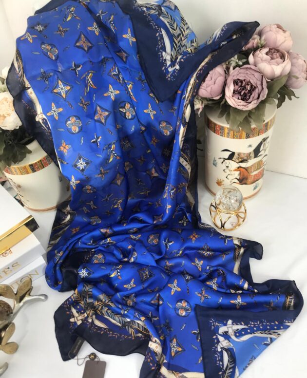 LV Desenli İthal Vual İpek- Mavi lacivert