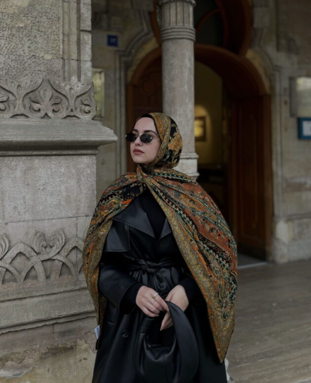 Touch İthal Etnik Desen Yün İpek Şal- 35110 - Siyah Turuncu