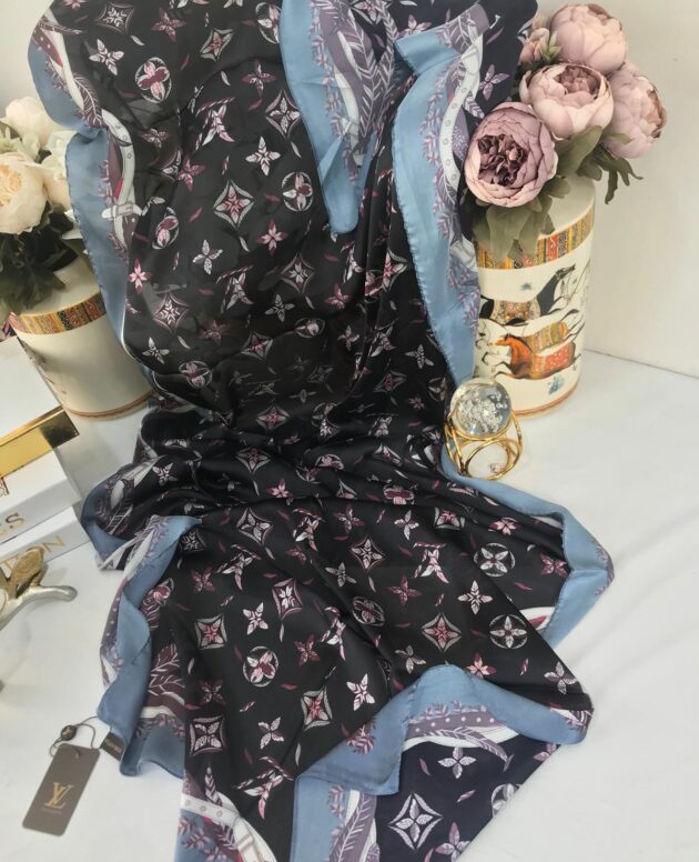 LV Desenli İthal Vual İpek-Siyah mavi