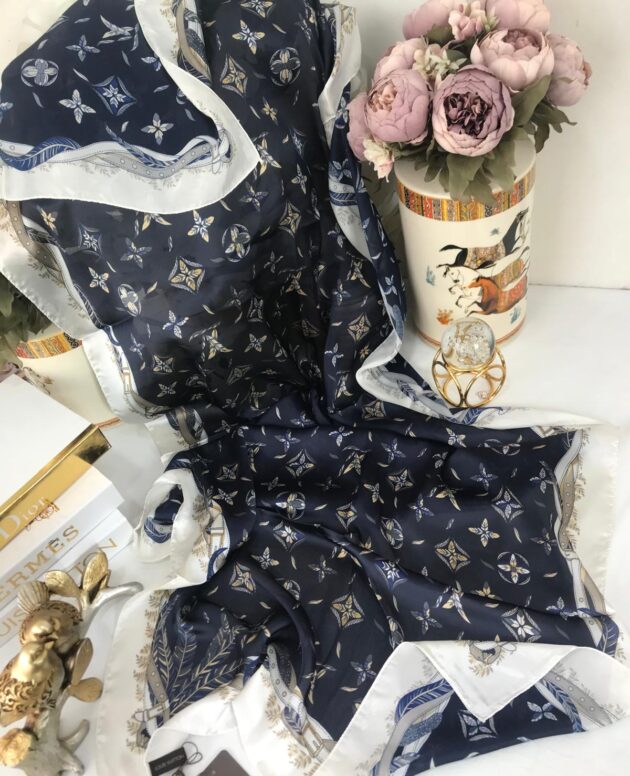 LV Desenli İthal Vual İpek- Lacivert Beyaz