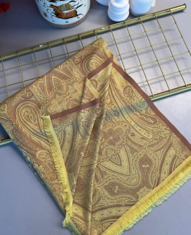 Milano Kendinden Dokulu Çift Taraflı İpek Şal - 8963 - Mocha