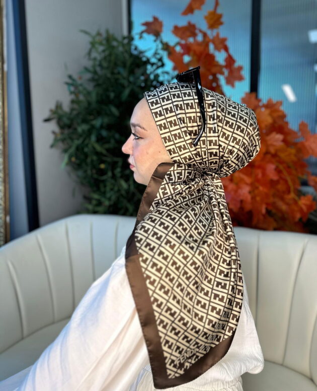 Fendi Desen Vual İpek Eşarp-6204527-Çikolata