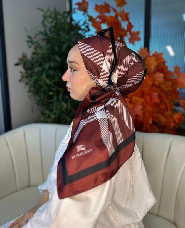 Burberry Kare Desen Vual İpek Eşarp-8682626-Bordo