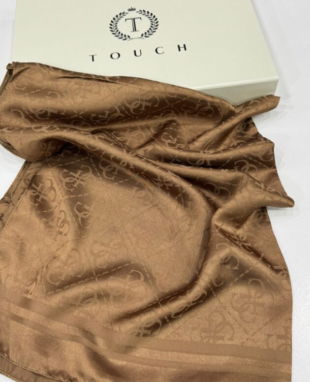 Guess Desen İpeksi Jakar Şal-75896-Açık kahve