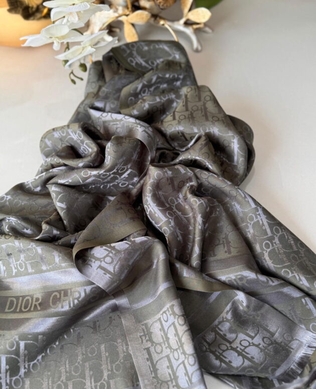 Dior DESEN Çift taraflı İpeksi Jakar Şal - Haki