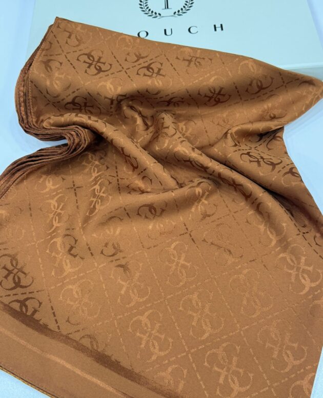 Guess Desen İpeksi Jakar Şal-75896-çikolata