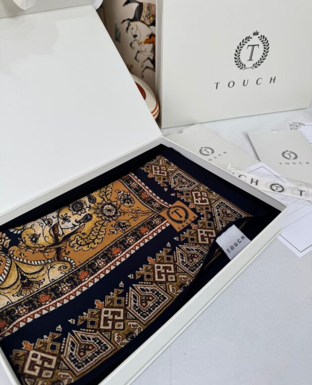 Touch İthal Etnik Desen Yün İpek Şal-34770 - Gold Lacivert