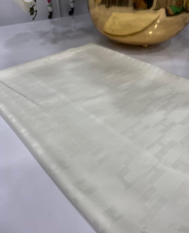 Hermes İpeksi Jakar Şal - Ekru